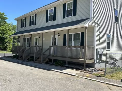 35-37 Pine St Ct, Springfield, MA 01105