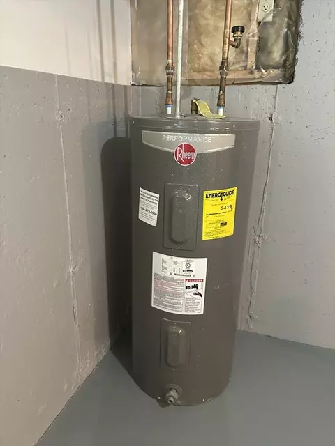 Other - 35-37 Pine St Ct, Springfield, MA 01105 photo 4 of 17