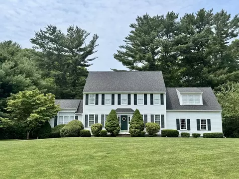 100 Fairway Dr, Halifax, MA 02338