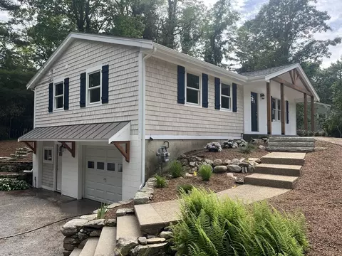 76 Sippewissett Rd, Falmouth, MA 02540