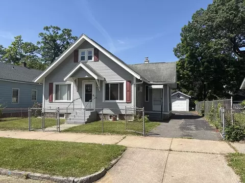 136 Maynard St, Springfield, MA 01109