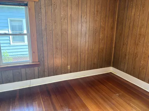 Bedroom - 136 Maynard St, Springfield, MA 01109 photo 2 of 2