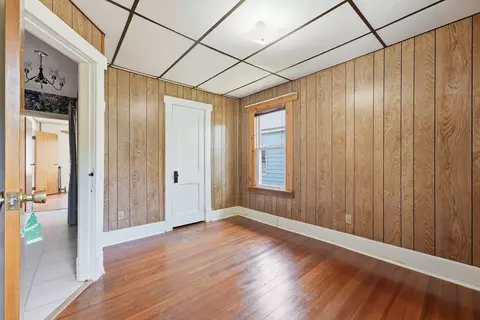 Bedroom - 136 Maynard St, Springfield, MA 01109 photo 3 of 4