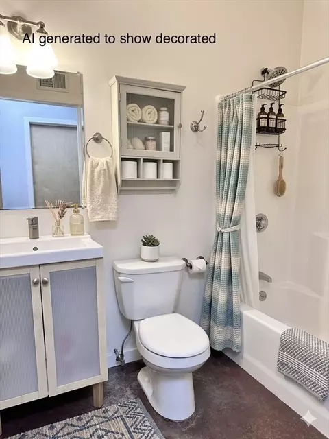Bath - 20 Willliam St #8, Worcester, MA 01609 photo 2 of 3