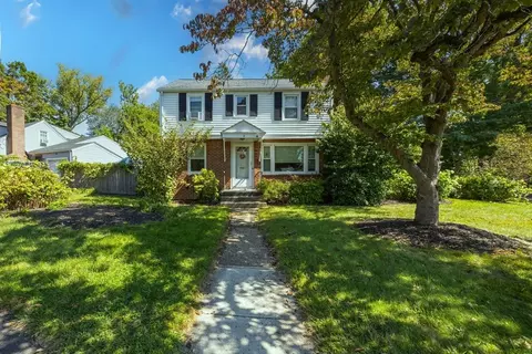 1 Lexington St, South Hadley, MA 01075
