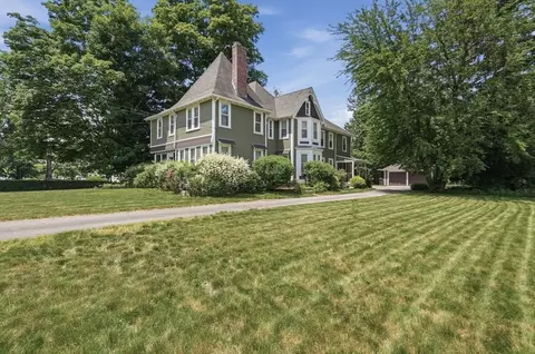 19 Eliot St #2, Natick, MA 01760