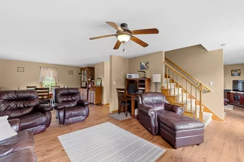 55 John St, Acushnet, MA 02743 photo 6