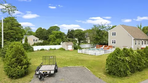 55 John St, Acushnet, MA 02743 photo 3