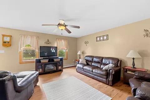 55 John St, Acushnet, MA 02743 photo 7