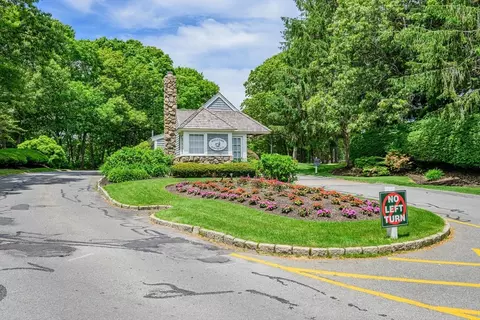 31 Forest Gate #31, Yarmouth, MA 02675