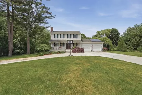 1527 Main St, Acushnet, MA 02743