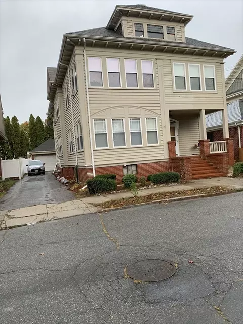 21-23 Gould St, New Bedford, MA 02740