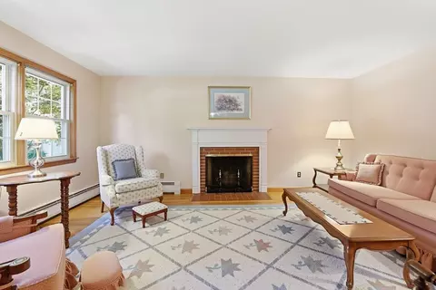 Living - 104 Jackson Dr, Raynham, MA 02767 photo 2 of 5
