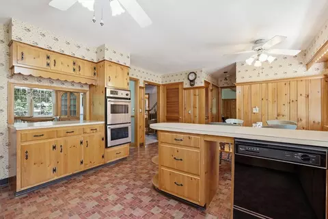 Kitchen - 104 Jackson Dr, Raynham, MA 02767 photo 2 of 5