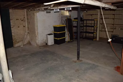 33 Stratford Ter, Springfield, MA 01108 photo 35
