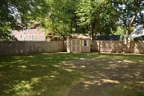 33 Stratford Ter, Springfield, MA 01108 photo 37