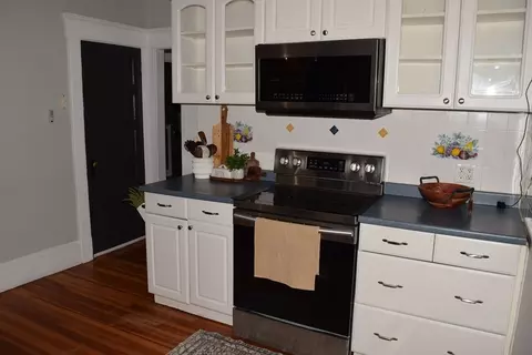 33 Stratford Ter, Springfield, MA 01108 photo 11