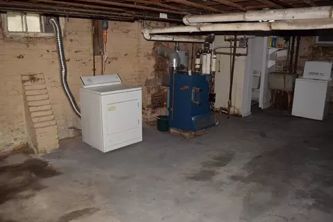 33 Stratford Ter, Springfield, MA 01108 photo 34