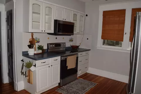 33 Stratford Ter, Springfield, MA 01108 photo 9