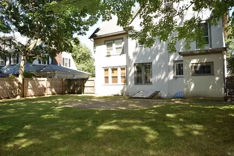 33 Stratford Ter, Springfield, MA 01108 photo 3
