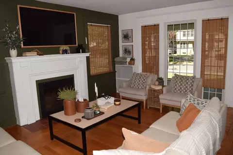 33 Stratford Ter, Springfield, MA 01108 photo 4