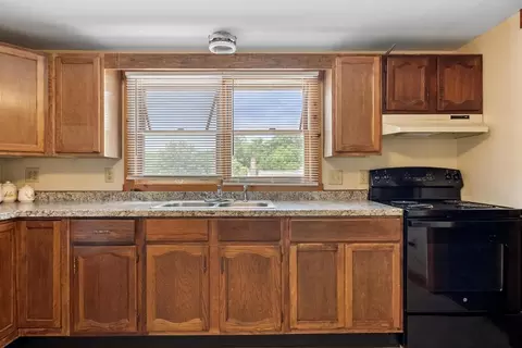 30 Summer St, Orange, MA 01364 photo 29
