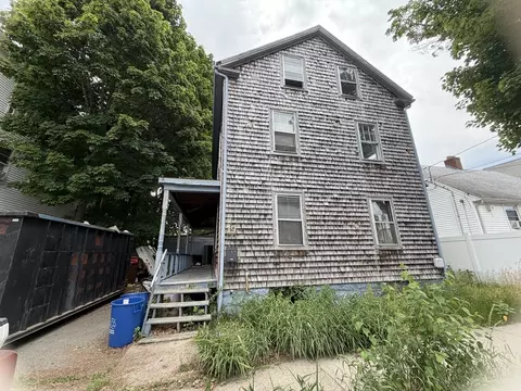 19 Swampscott Ave, Peabody, MA 01961