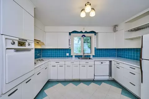 Kitchen - 119 Rawson Rd, Brookline, MA 02445 photo 2 of 3