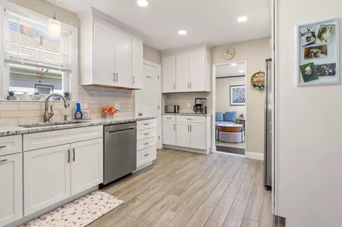 31 Freeman Ave, Everett, MA 02149 photo 12