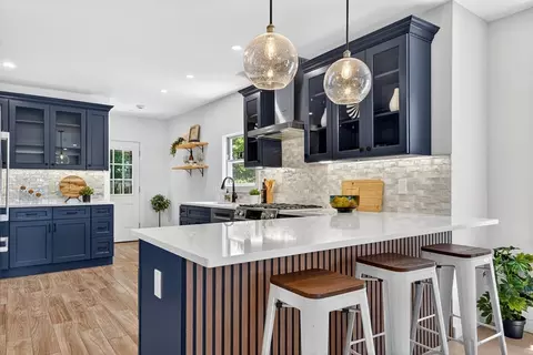 19 High St #2, Somerville, MA 02144