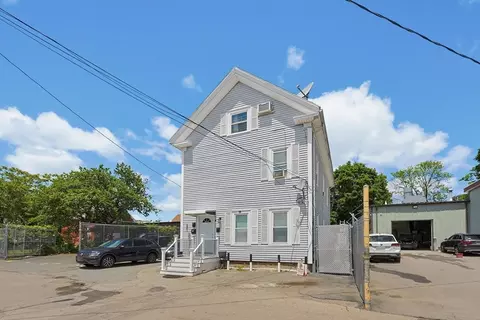 18 Washburn Ave, Brockton, MA 02301