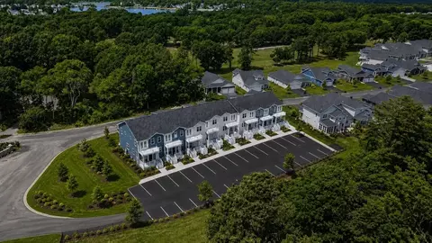 36 Starboard Dr #D, Buzzards Bay, MA 02532