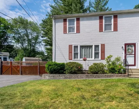 50 Wellesley Cir #50, Taunton, MA 02718