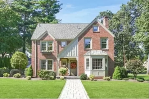 70 Dover St, Longmeadow, MA 01106