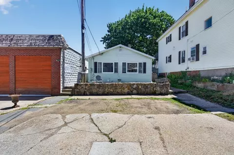 Exterior - 157 Maplewood Ave, Gloucester, MA 01930 photo 3 of 4