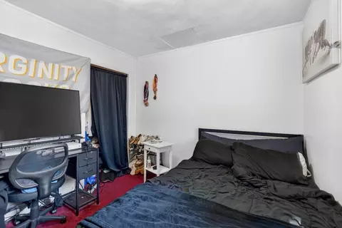 Bedroom - 157 Maplewood Ave, Gloucester, MA 01930 photo 6 of 6
