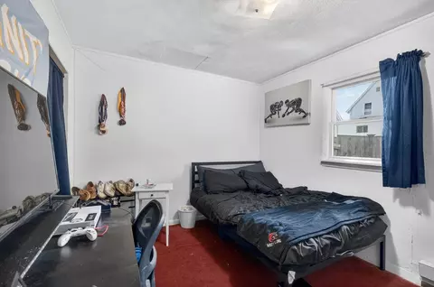 Bedroom - 157 Maplewood Ave, Gloucester, MA 01930 photo 4 of 6