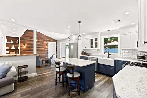 Kitchen - 36 Monroe Rd, Hanover, MA 02339 photo 1 of 6