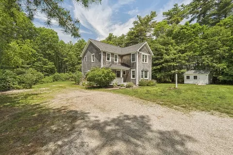 23 Crystal Spring Rd, Mattapoisett, MA 02739