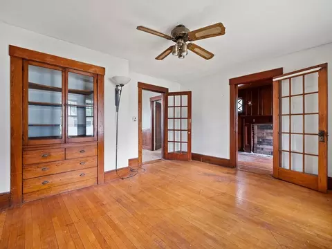 Living - 104 Great Rd, Maynard, MA 01754 photo 2 of 4