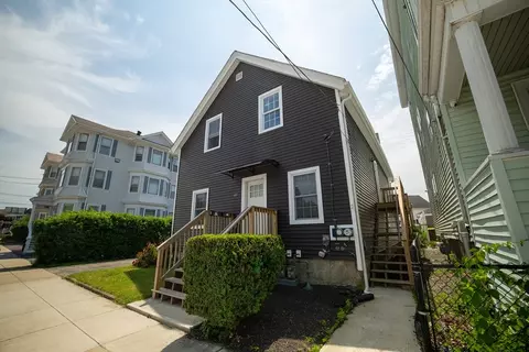 45 Lafayette St, Fall River, MA 02723