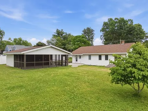 Exterior - 40 Pine St, Hudson, MA 01749 photo 3 of 8