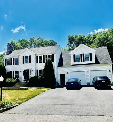45 Metacomet Ave, Taunton, MA 02718