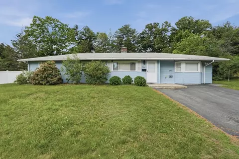 4 Edith Rd, Framingham, MA 01701