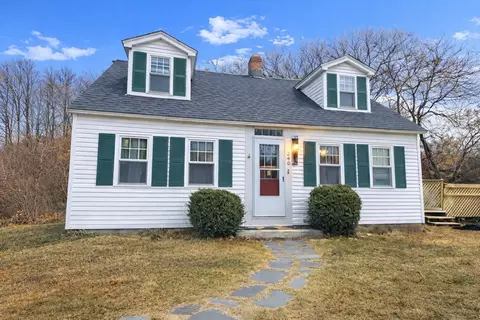 240 South St, Douglas, MA 01516
