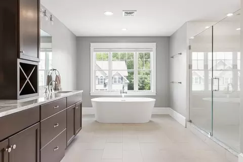 Bath - 84 Nardone Rd, Needham, MA 02492 photo 3 of 5