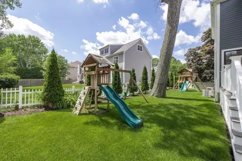 Exterior - 84 Nardone Rd, Needham, MA 02492 photo 5 of 7