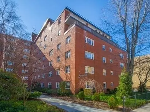 131 Sewall #61, Brookline, MA 02446