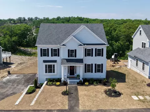 24 Strongwater Dr, Salem, MA 01970