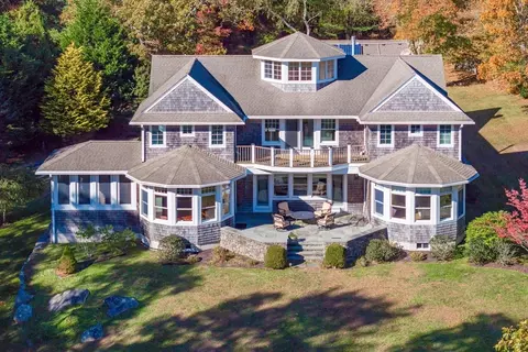 2531 Brayton Point Rd, Westport, MA 02790